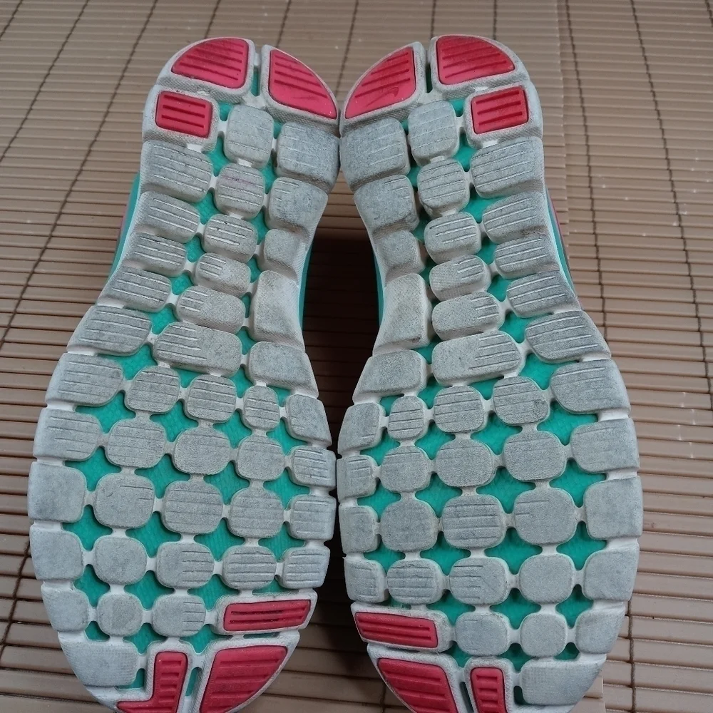 Nike Flex 2012 Women Pink Athletic Running Shoes Size 9.5 #512108-602 EUC. 250pe